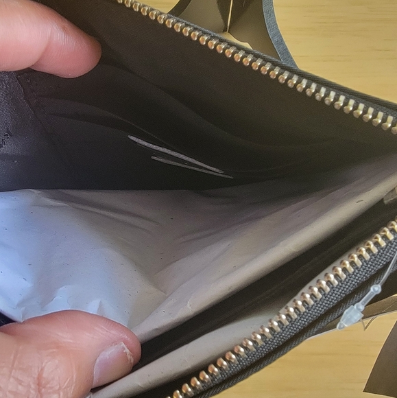 NWT*Kate Spade chelsea medium wristlet pouch Bag - Picture 4 of 9